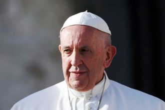 Πάπας Φραγκίσκος: Νοσηλεύεται χωρίς μηχανική αναπνευστική υποστήριξη