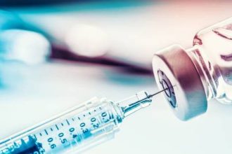 Ποια εμβόλια πρέπει να κάνουν οι ενήλικες - Το χρονοδιάγραμμα και οι συστάσεις