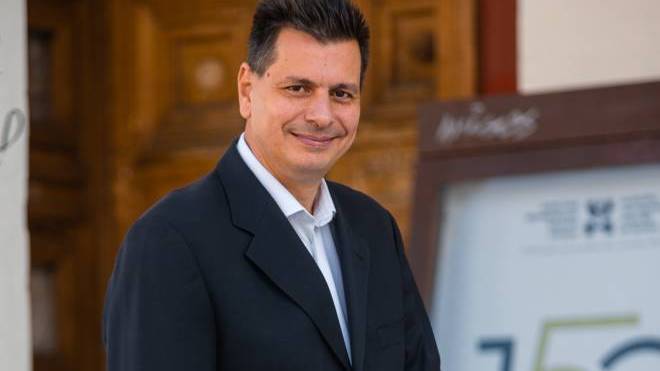 σπιράλ: Ακέφαλο το ΔΗΠΕΘΕ μετά την παραίτηση Καλαντζόπουλου