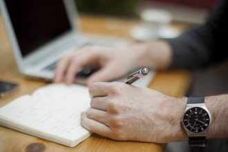 Αναδρομικά έως 2.000 ευρώ στο Δημόσιο - Οι δικαιούχοι