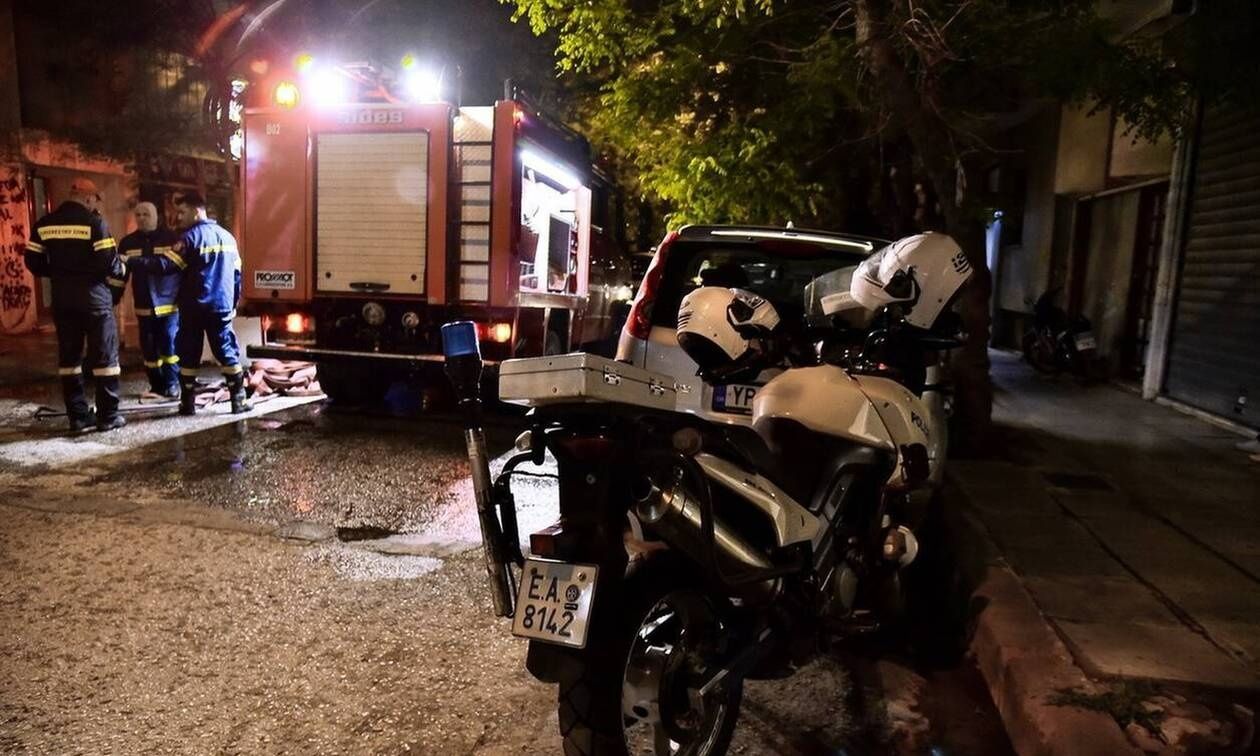 Πυρκαγιά σε κατάστημα στο κέντρο της Αθήνας, τα ξημερώματα