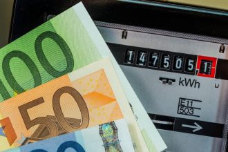 Ηλεκτρικό ρεύμα: Από την 1η Απριλίου το θερινό ωράριο για μειωμένα τιμολόγια