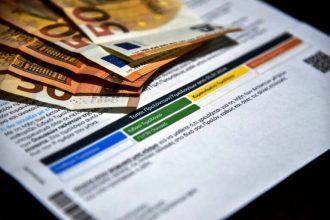 ΔΕΗ: Σταθερά τα πράσινα τιμολόγια Μαρτίου