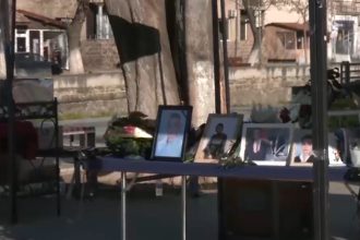 Θρήνος στη Βόρεια Μακεδονία- Σε πένθος το Κότσανι λίγο πριν τις κηδείες των 59 νεκρών