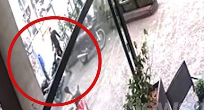 Έμφραγμα και κάταγμα στον αυχένα τα πρώτα ευρήματα του ιατροδικαστή για τον θάνατο του αστέγου στην Ομόνοια