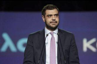 Ο Μαρινάκης απαντά σε Κικίλια, Γεωργιάδη και «γαλάζιους» βουλευτές για τις αυξήσεις στα σώματα ασφαλείας