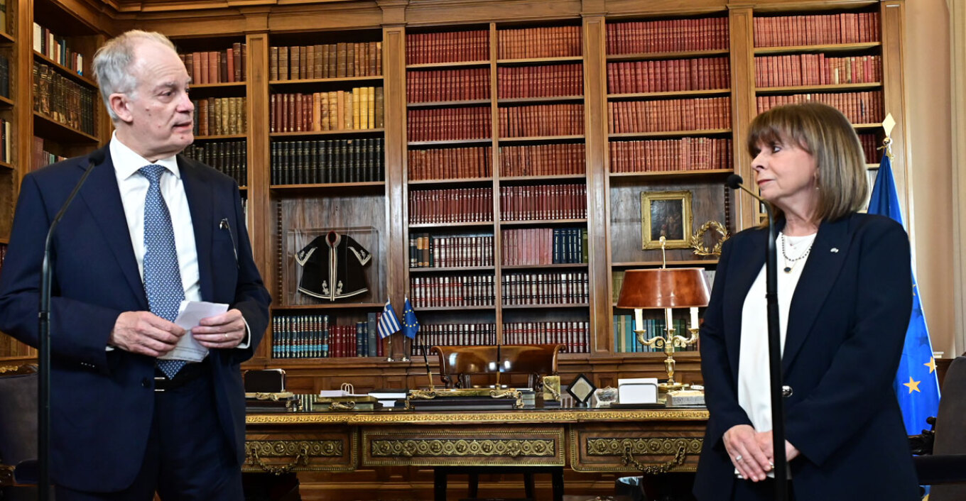 «Στόχος μου η εθνική ομοψυχία» - Ορκίστηκε Πρόεδρος της Δημοκρατίας ο Κ. Τασούλας, παρέλαβε από τη Σακελλαροπούλου