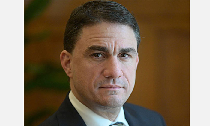 Τσουκαλάς: Ο Πρωθυπουργός υποτιμά τη νοημοσύνη των δημοσίων υπαλλήλων και τους εμπαίζει