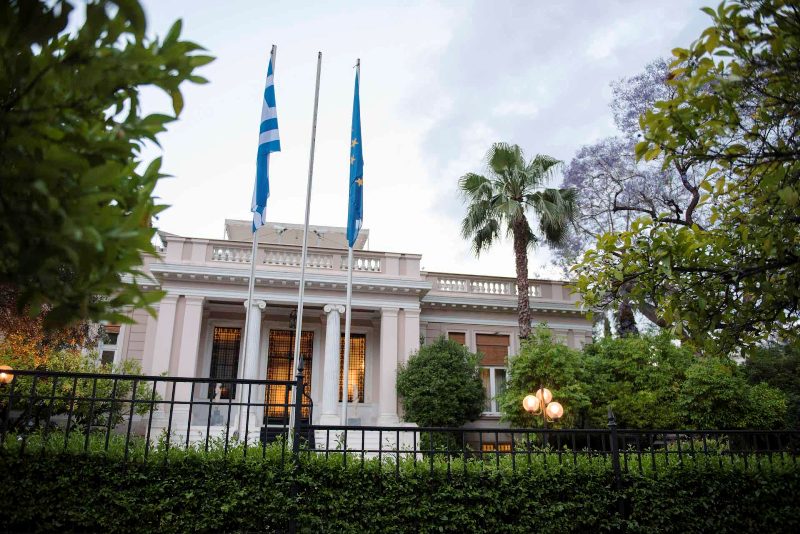 Αυξήσεις μισθών και στους ένστολους αφού πρώτα οι υπουργοί εξοικονομήσουν κονδύλια - Στη ΔΕΘ οι ανακοινώσεις, δυσφορία στο Μαξίμου για τις δηλώσεις