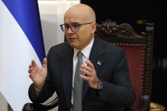 Σερβία: Παραιτήθηκε και επισήμως ο Βούτσεβιτς - Νέα κυβέρνηση εντός 30 ημερών