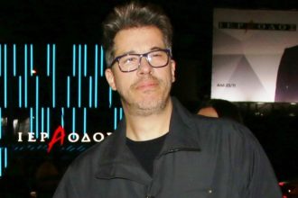 Χάρης Βαρθακούρης: Μας πήρε οικογενειακώς η μπάλα, δεν ξέρω πόσοι από εσάς πιστεύετε στο μάτι ή τη γλωσσοφαγιά