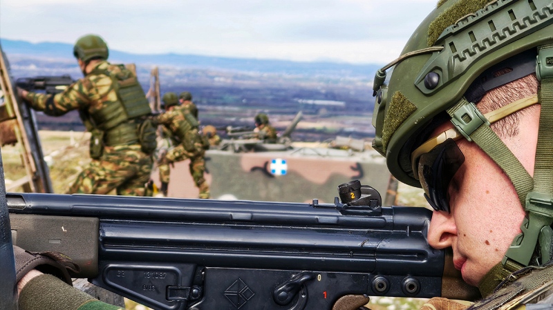 Στεγαστικό πρόγραμμα με 1.000 σπίτια το 2026 και άλλες 4.000 μέχρι το 2030 για τα στελέχη των Ενόπλων Δυνάμεων