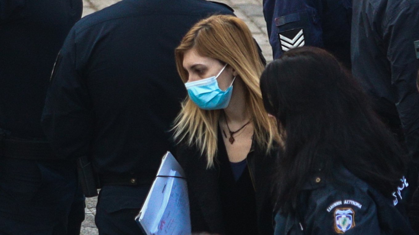 Εκτάκτως στο νοσοκομείο η Πισπιρίγκου - Ο λύκος έχει “χτυπήσει” ζωτικά όργανα