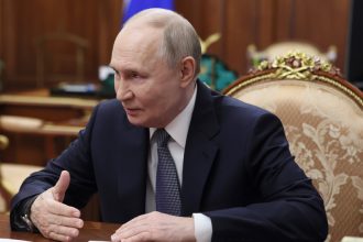 Η Μόσχα απορρίπτει την προσωρινή κατάπαυση πυρός, «η εκεχειρία θα ευνοήσει τον ουκρανικό στρατό»