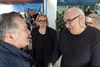 Κώστας Σβόλης: Κοντά στους κατοίκους της κοινότητας Οβρυάς ΦΩΤΟ