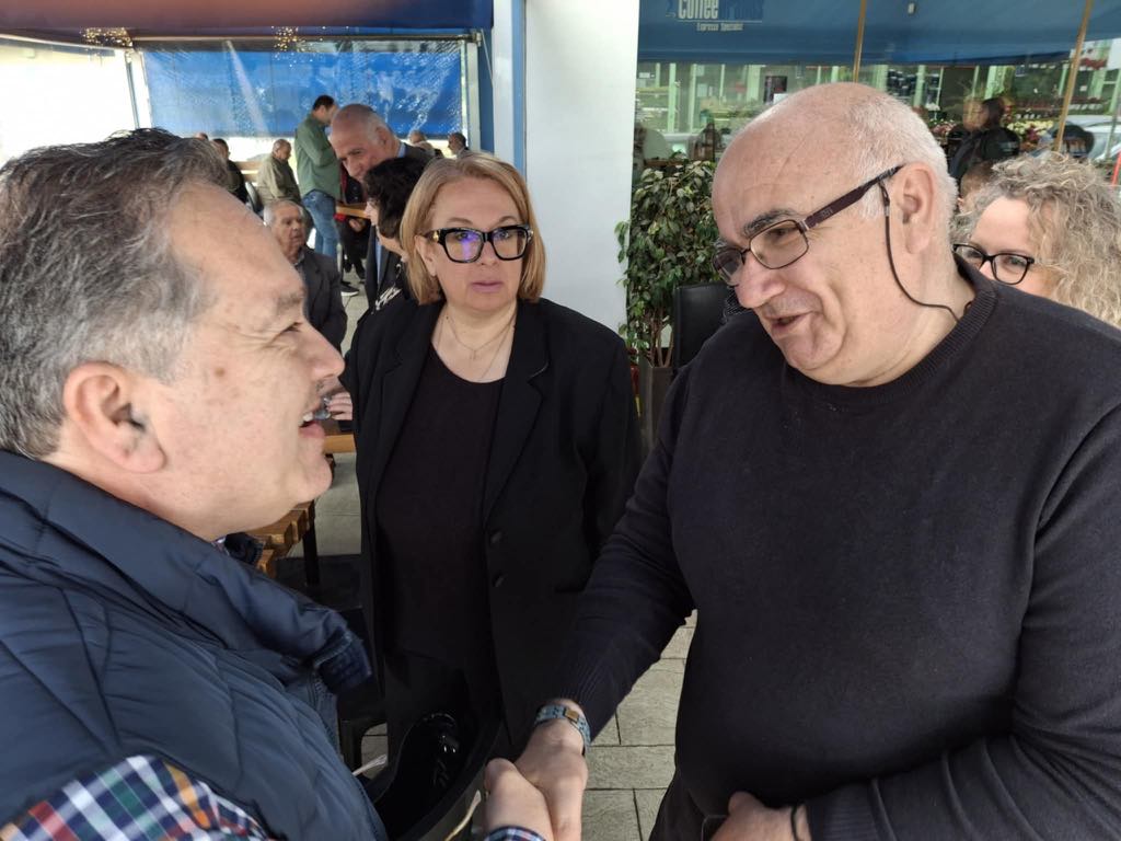 Κώστας Σβόλης: Κοντά στους κατοίκους της κοινότητας Οβρυάς ΦΩΤΟ