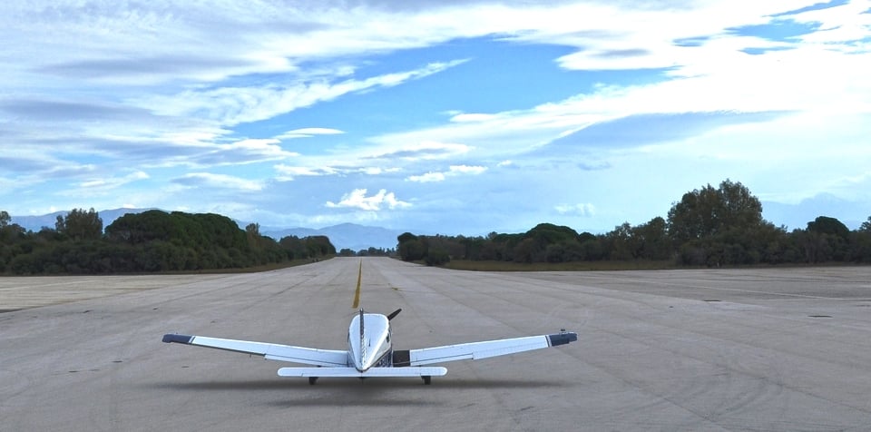 Αναγκαστική προσγείωση για αεροσκάφος της Αερολέσχης Πατρών - ΝΕΟΤΕΡΑ