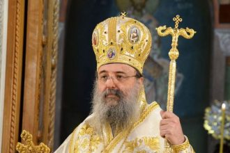 Το μήνυμα του Μητροπολίτη Πατρών Χρυσόστομου για το Πάσχα