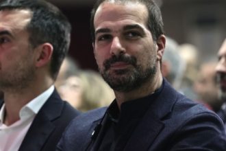 Χωρισμένη στα δυο η Νέα Αριστερά για το θέμα των συνεργασιών