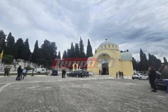 Πάτρα: Σε κλίμα οδύνης η κηδεία της 47χρονης ναυτικού - ΦΩΤΟ