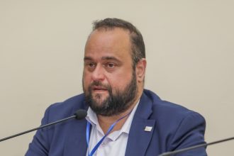 Στο ΣΒΑΚ με παρέμβαση Αϊβαλή η μετατόπιση του ποδηλατόδρομου της Όθωνος Αμαλίας και η διάνοιξη της Καλαβρύτων μέχρι την Φιλίππου Ολυμπιάδος