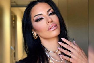 Αλεξανδράκη: «Η πρώτη μου σχέση ήταν με πανέμορφη Ρωσίδα»