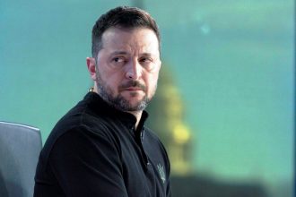 Ο Β. Ζελένσκι επισκέφθηκε την περιοχή Σούμι της Ουκρανίας, η οποία συνορεύει με την περιοχή Κούρσκ της Ρωσίας