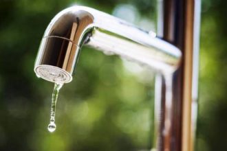 Πολύωρη διακοπή νερού σήμερα στα Αραχωβίτικα