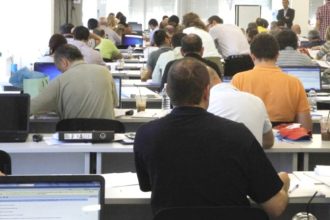 ΕΛΣΤΑΤ: Μειώθηκε στο 8,6% η ανεργία τον Φεβρουάριο