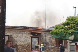Αιτωλοακαρνανία: Κάηκε ολοσχερώς σπίτι στο Άνω Ευηνοχώρι - Σώα η ένοικος (ΦΩΤΟ)