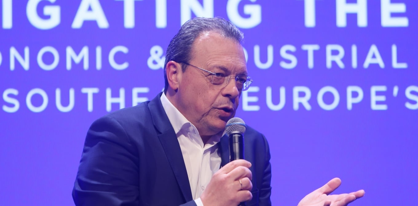 Φάμελλος: Το πρωταπριλιάτικο ψέμα του κ. Μητσοτάκη για τον 13ο μισθό