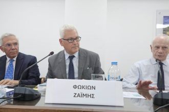 Φ. Ζαΐμης στην παρουσίαση του βιβλίου του Γιάννη Βαληνάκη: «Η αμυντική βιομηχανία της Αχαΐας πρέπει να βγει από το περιθώριο»