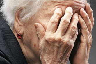 Αχαΐα: Χτύπησε βάναυσα την 80χρονη μητέρα του με γροθιές - Νοσηλεύεται η ηλικιωμένη, συνελήφθη ο δράστης