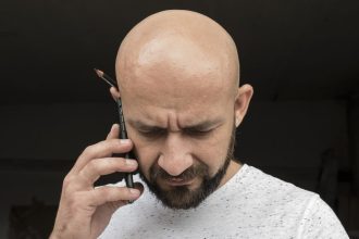 Επιστήμονες εντόπισαν πρωτεΐνη που διεγείρει τους θυλάκους της τρίχας