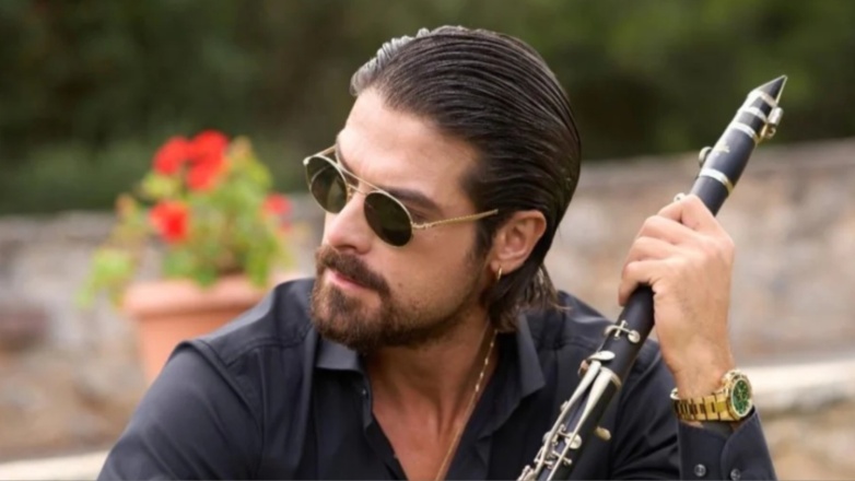 Άρης Μουγκοπέτρος: Εσπευσμένα στο Νοσοκομείο «Γεννηματάς» - Τι συνέβη