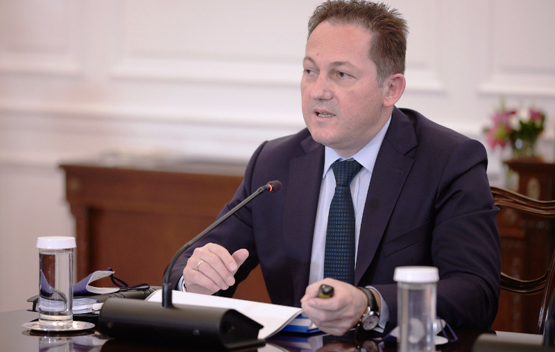 Πέτσας: Πρέπει να παραιτηθούν τα μέλη του ΕΟΔΑΣΑΑΜ που ήταν υπεύθυνα για το πόρισμα