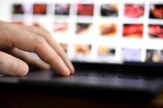 Δυτ. Ελλάδα: Συλλήψεις για πορνογραφία ανηλίκων - Εντοπίστηκε σκληρό υλικό σεξουαλικής κακοποίησης