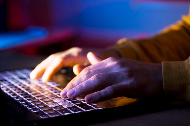 Δυτ. Ελλάδα: Προφυλακίστηκε 43χρονος για παιδική πορνογραφία - Φέρεται να συμμετείχε σε ύποπτες διαδικτυακές πλατφόρμες