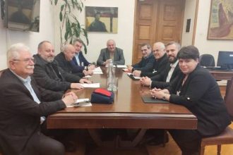 Συνάντηση Πελετίδη, αντιπροσωπείας Δήμων και ΠΕΔ με κοινοβουλευτικούς εκπροσώπους
