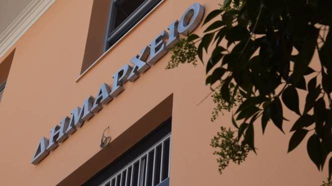 Τι λέει ο Δήμος Πατρέων για την παράνομη εναπόθεση απορριμμάτων σε χώρο στην Οβρυά