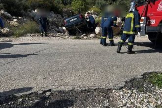 Δυτ. Ελλάδα: Το ΙΧ "έφυγε" από τον δρόμο - Στο νοσοκομείο ο οδηγός ΦΩΤΟ