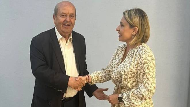 Χριστίνα Αλεξοπούλου: Επαναφορά της στάσης του λεωφορείου στα Καραίικα