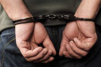 Αναζητούνταν στην Πάτρα για διακίνηση ναρκωτικών, συνελήφθη στην Κεφαλονιά