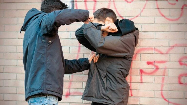 Πάτρα: Χτυπήθηκε ανήλικος - Καταγγελία του πατέρα του στην Αστυνομία