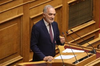 Μ. Σαλμάς: Ψηφίζω να οδηγηθεί στη Δικαιοσύνη ο κ. Τριαντόπουλος, για να έχει κι αυτός το δικαίωμά του να αποδείξει ότι είναι αθώος