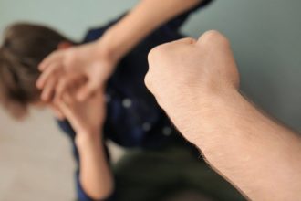 Πάτρα: Πατέρας κατήγγειλε ότι χτυπήθηκε ο 10χρονος γιος του, μαθητής Δημοτικού Σχολείου!