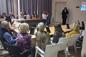  Η τρίτη ηλικία στην εποχή της τεχνολογίας: Ξεκινά πιλοτική δράση σε Πάτρα, Αγρίνιο και Πύργο