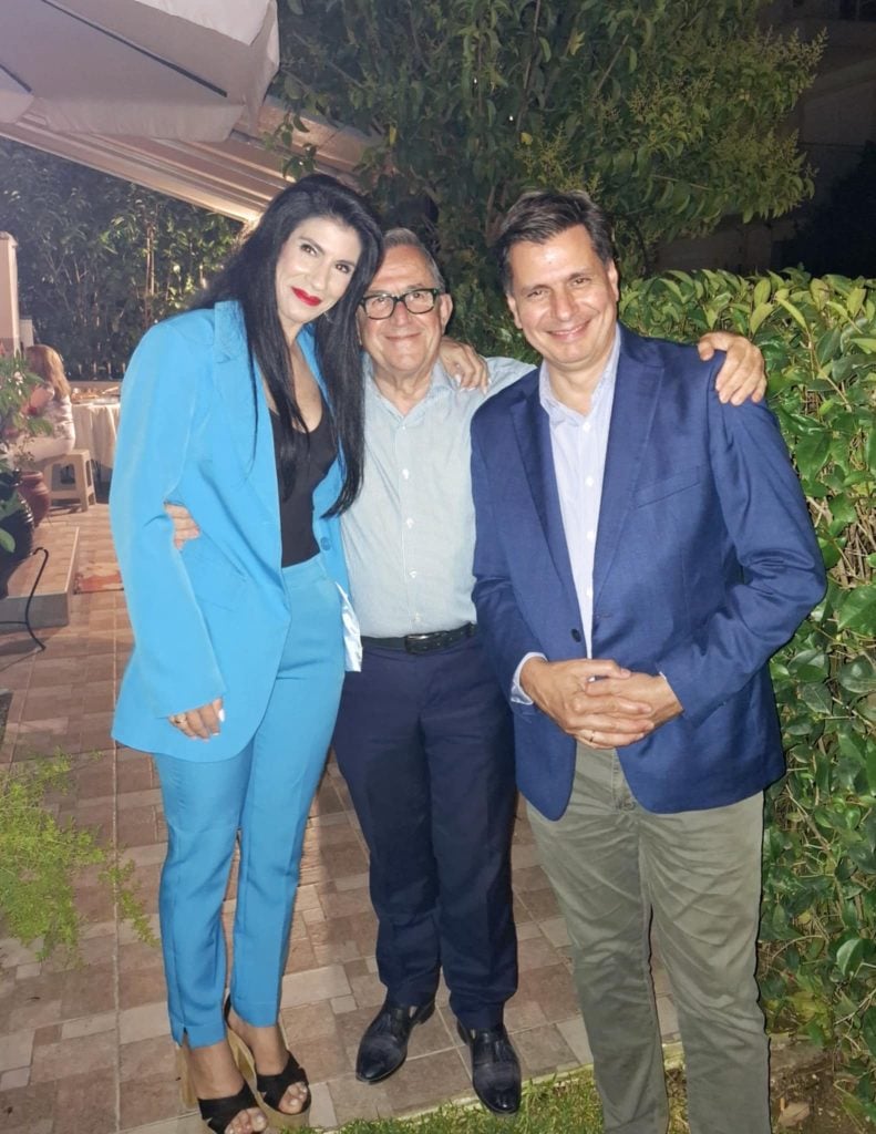 ΠΑΤΡΑ: Γιορτή με "επώνυμους" και διασκέδαση μέχρι το πρωί στο σπίτι γνωστού Πατρινού - ΦΩΤΟ ΚΑΙ ΒΙΝΤΕΟ