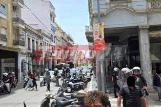 Πάτρα: Πορεία αντιεξουσιαστών στο κέντρο της πόλης (ΦΩΤΟ)