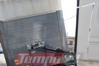 Πάτρα: Έφυγε το συρόμενο νταλίκας - Η ψυχραιμία του οδηγού αποδείχθηκε σωτήρια (ΦΩΤΟ)